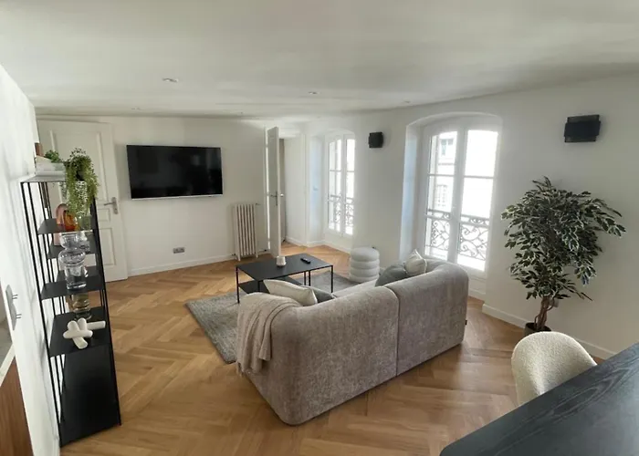 Appartement Neuf A 500M Des Champs-Elysees